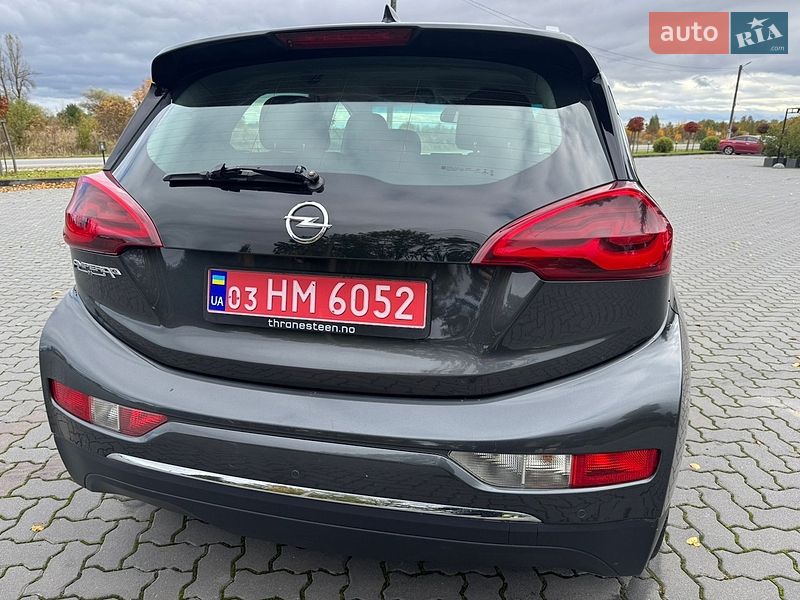 Хэтчбек Opel Ampera-e 2017 в Коломые фото 19 Хэтчбек Opel Ampera-e 2017 в Коломые