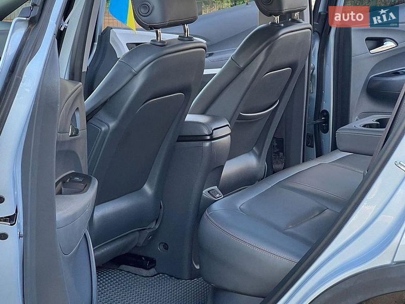 Хэтчбек Opel Ampera-e 2017 в Житомире фото 19 Хэтчбек Opel Ampera-e 2017 в Житомире