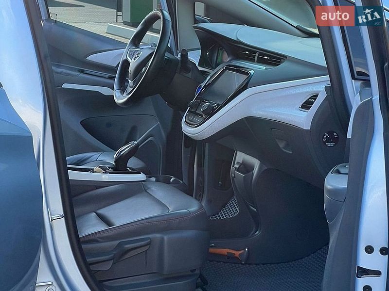 Хэтчбек Opel Ampera-e 2017 в Житомире фото 20 Хэтчбек Opel Ampera-e 2017 в Житомире