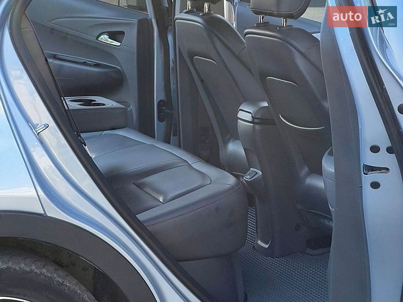 Хэтчбек Opel Ampera-e 2017 в Житомире фото 23 Хэтчбек Opel Ampera-e 2017 в Житомире