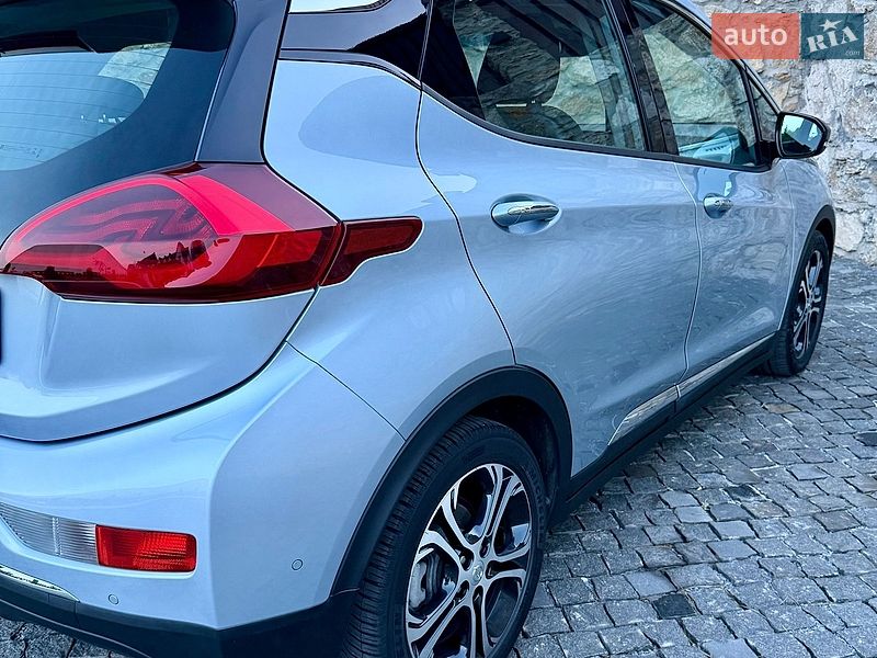 Хэтчбек Opel Ampera-e 2017 в Ровно