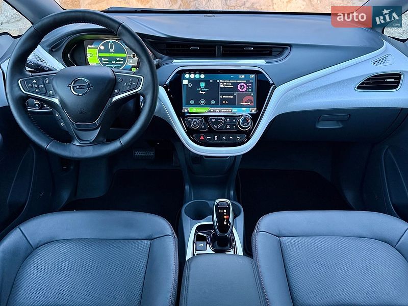 Хэтчбек Opel Ampera-e 2017 в Ровно