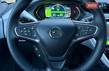 Хэтчбек Opel Ampera-e 2017 в Ровно