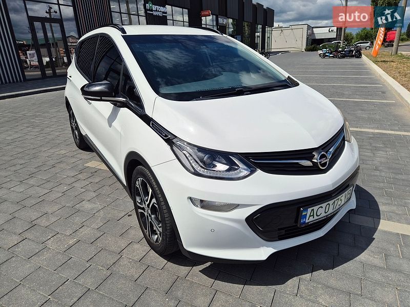 Хетчбек Opel Ampera-e 2017 в Ковелі
