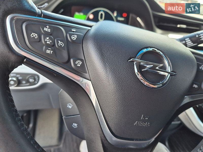 Хетчбек Opel Ampera-e 2017 в Ковелі
