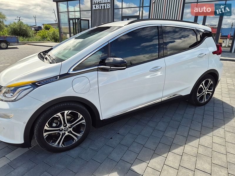 Хетчбек Opel Ampera-e 2017 в Ковелі