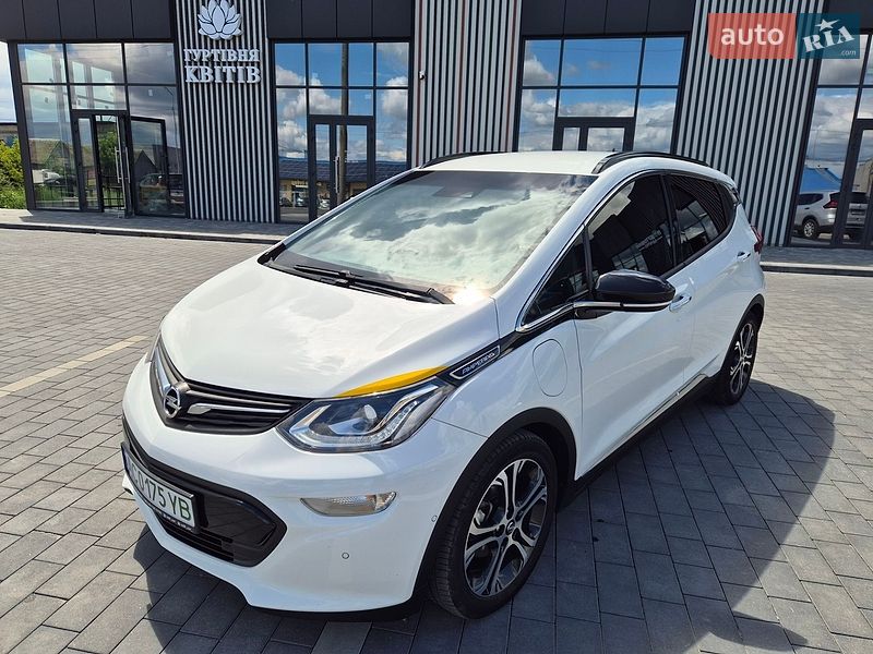 Хетчбек Opel Ampera-e 2017 в Ковелі