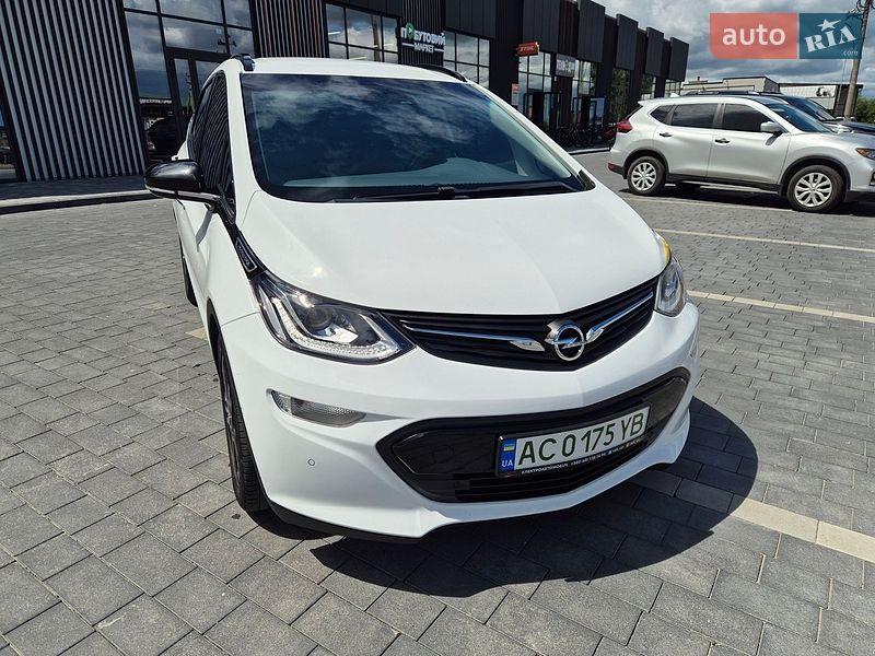 Хетчбек Opel Ampera-e 2017 в Ковелі