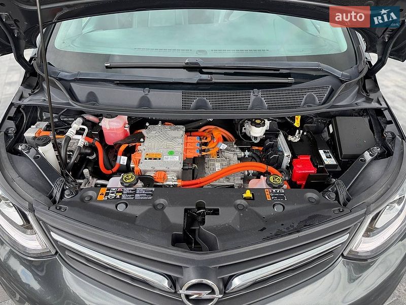 Хэтчбек Opel Ampera-e 2018 в Коломые фото 45 Хэтчбек Opel Ampera-e 2018 в Коломые