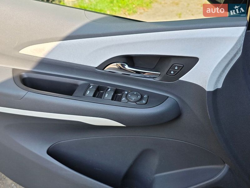 Хетчбек Opel Ampera-e 2017 в Калуші