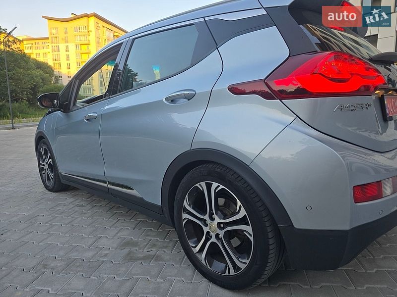 Хетчбек Opel Ampera-e 2017 в Тернополі