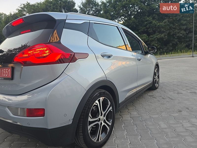 Хетчбек Opel Ampera-e 2017 в Тернополі