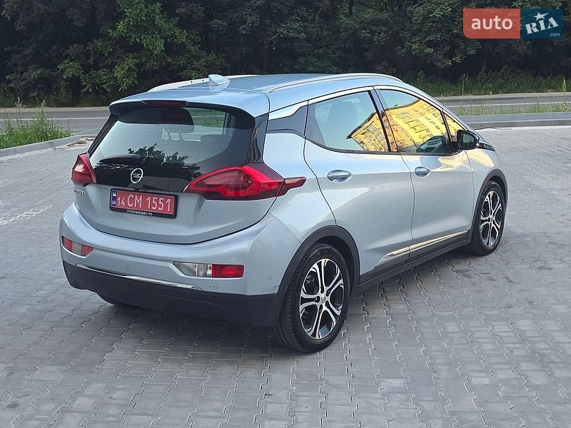 Хетчбек Opel Ampera-e 2017 в Тернополі