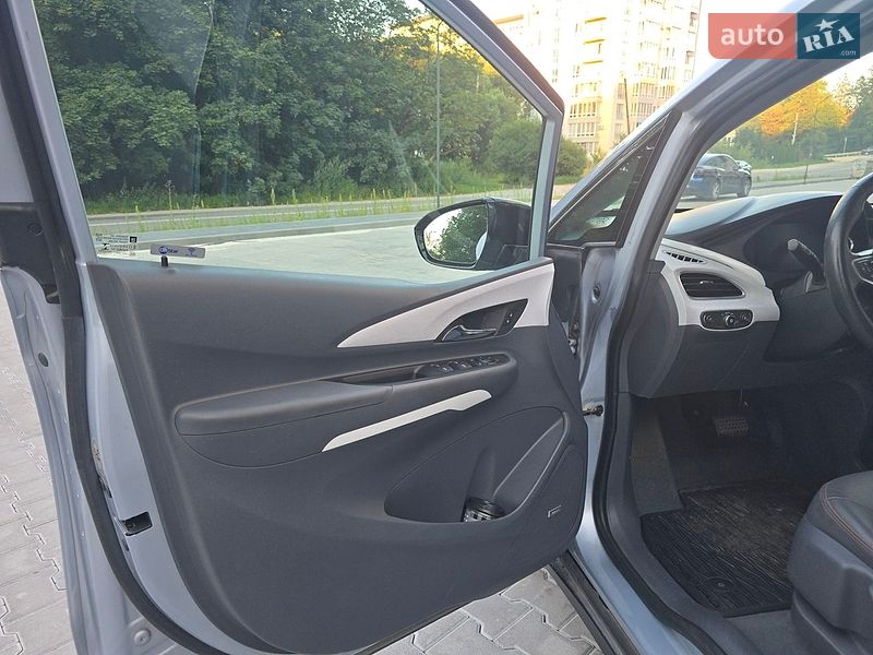 Хетчбек Opel Ampera-e 2017 в Тернополі