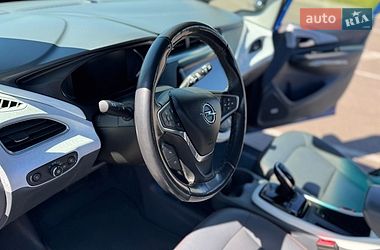 Хетчбек Opel Ampera-e 2017 в Рівному