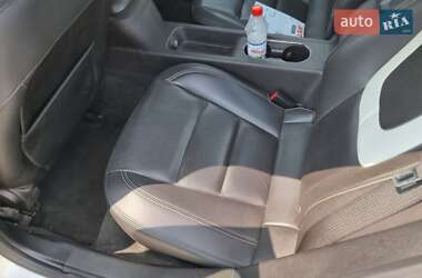Хэтчбек Opel Ampera 2011 в 