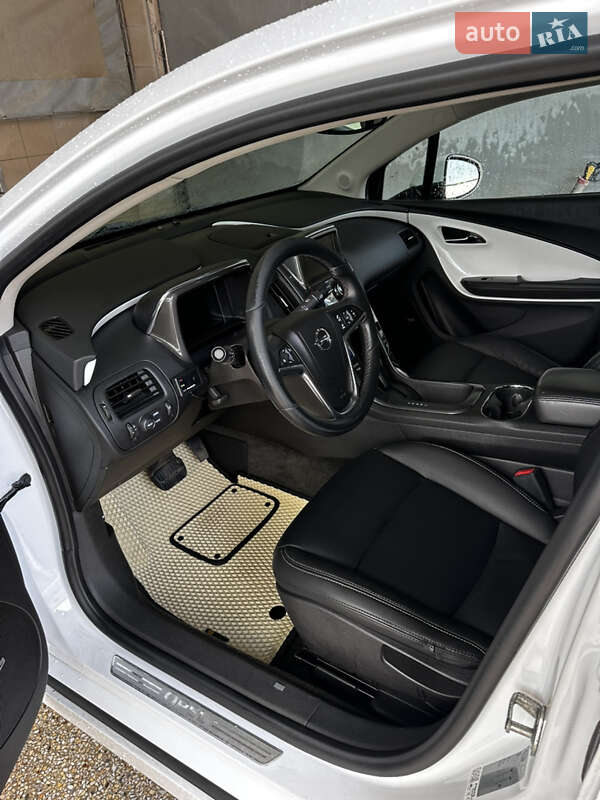 Хетчбек Opel Ampera 2012 в Києві