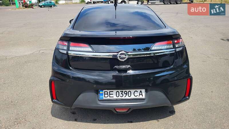 Хэтчбек Opel Ampera 2012 в Вознесенске