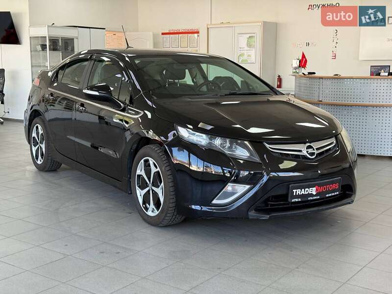 Opel Ampera 2012