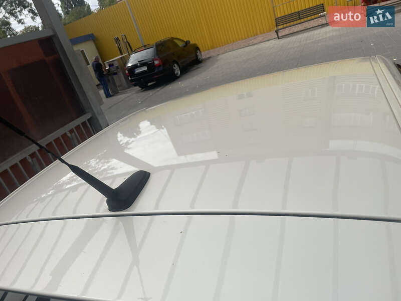 Хэтчбек Opel Ampera 2012 в Житомире