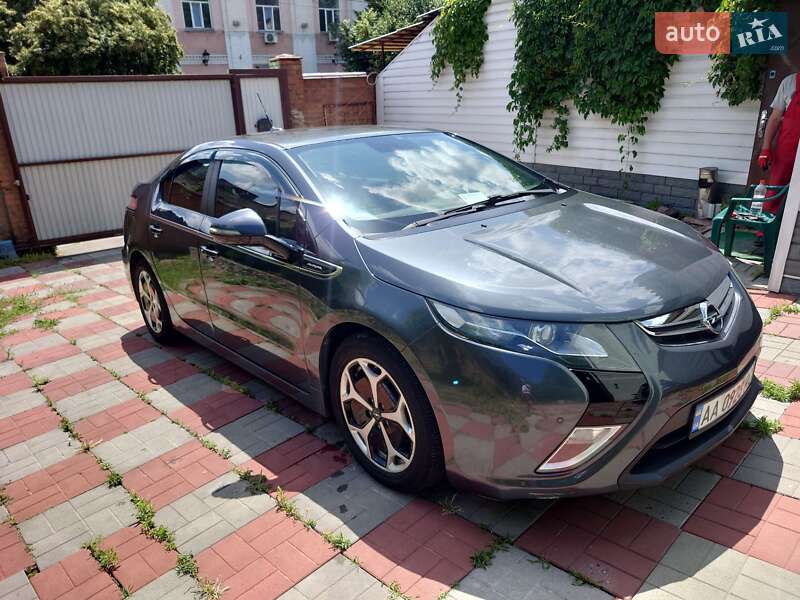 Хэтчбек Opel Ampera 2012 в Киеве