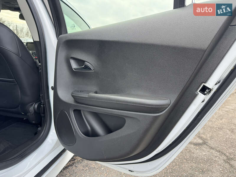 Хэтчбек Opel Ampera 2012 в Белой Церкви