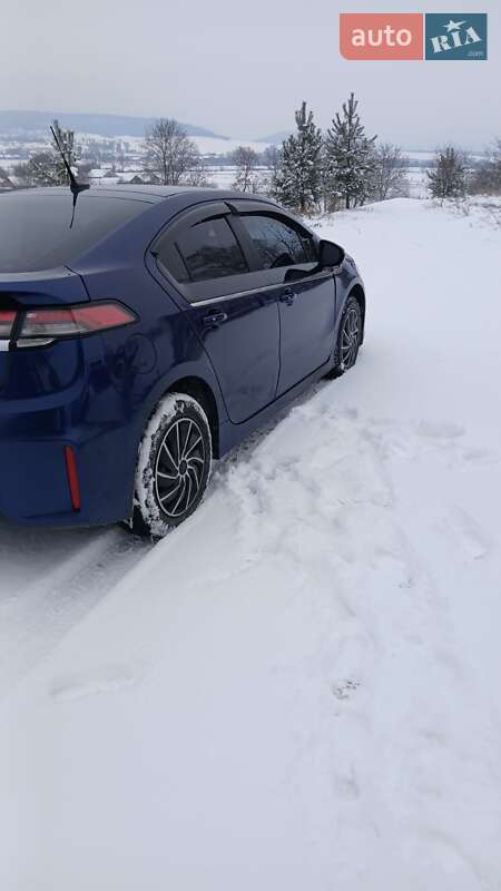 Хэтчбек Opel Ampera 2013 в Львове