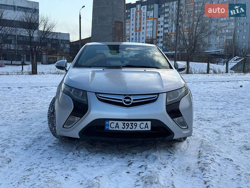 Хэтчбек Opel Ampera 2011 в Черкассах