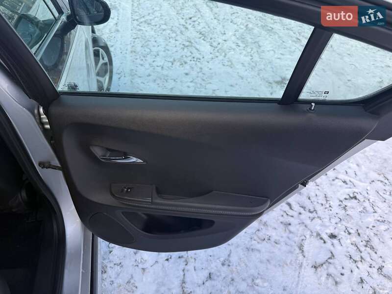 Хэтчбек Opel Ampera 2011 в Черкассах