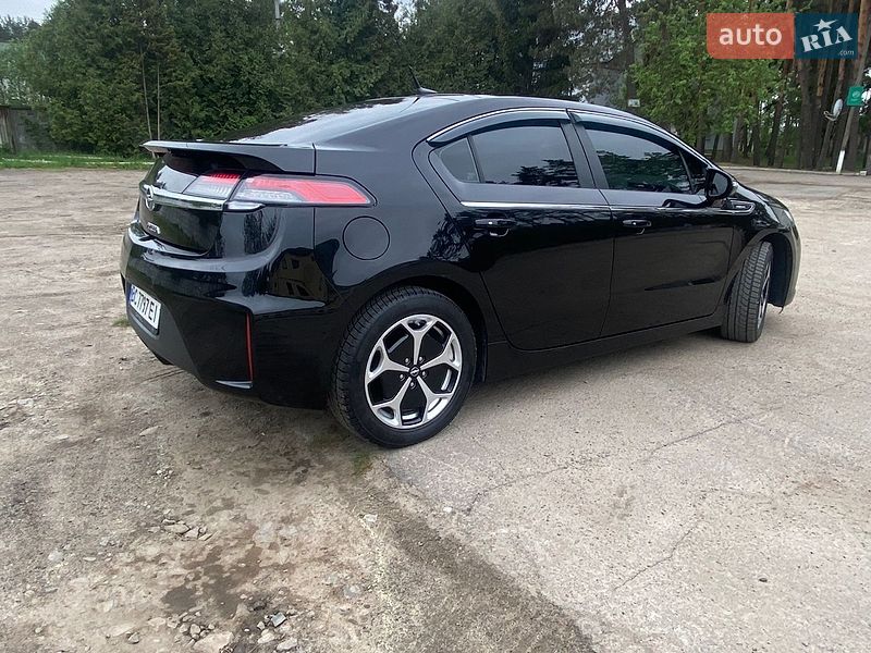 Хэтчбек Opel Ampera 2011 в Яворове