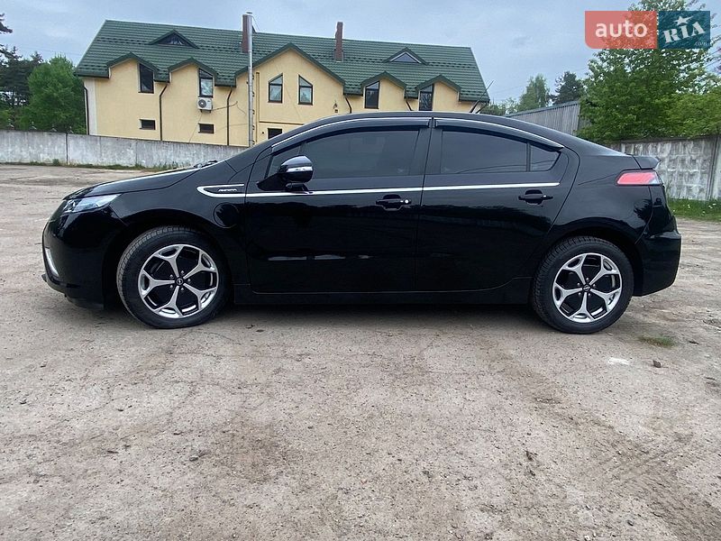 Хэтчбек Opel Ampera 2011 в Яворове