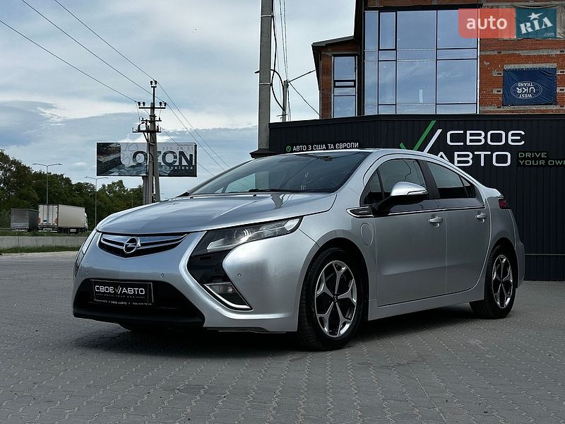 Opel Ampera 2013