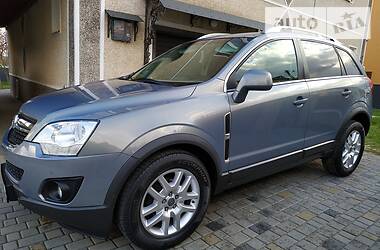Позашляховик / Кросовер Opel Antara 2011 в 