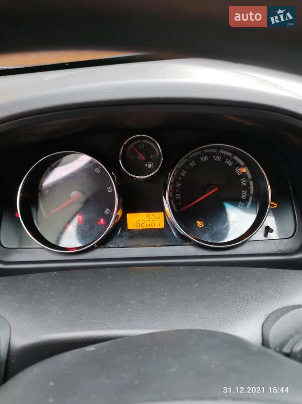 Внедорожник / Кроссовер Opel Antara 2007 в Мостиске