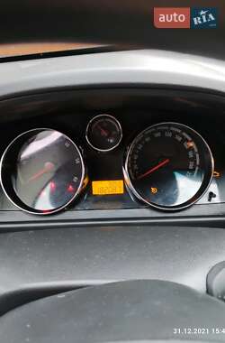 Внедорожник / Кроссовер Opel Antara 2007 в 