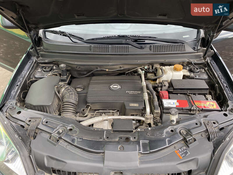 Внедорожник / Кроссовер Opel Antara 2012 в Ивано-Франковске