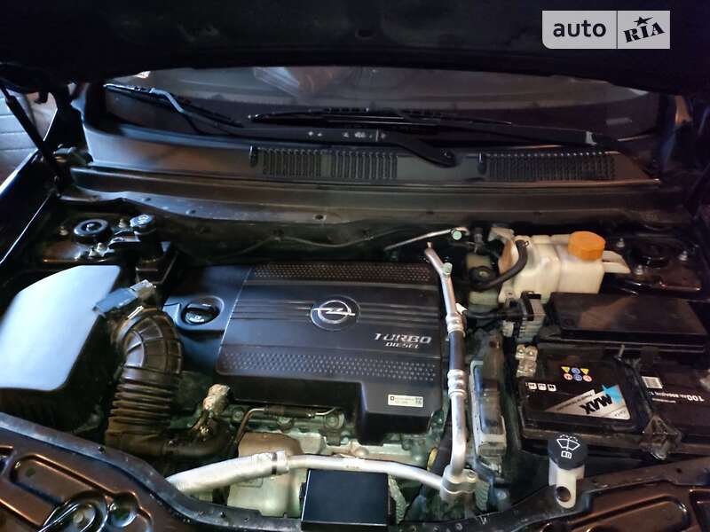 Внедорожник / Кроссовер Opel Antara 2011 в Новом Роздоле