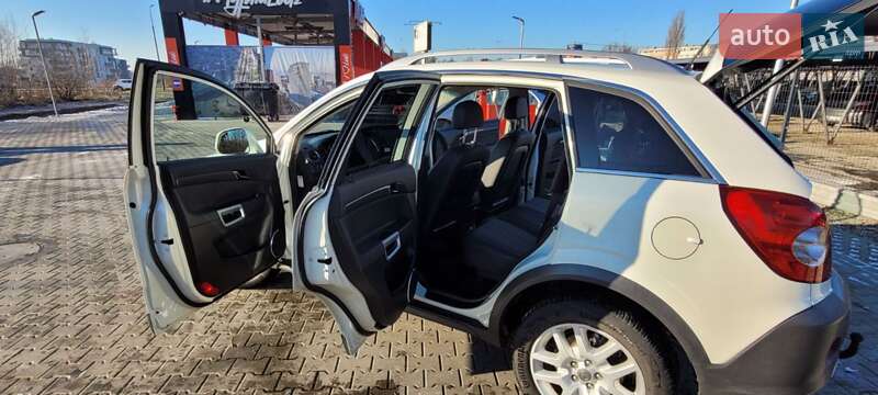 Внедорожник / Кроссовер Opel Antara 2009 в Самборе