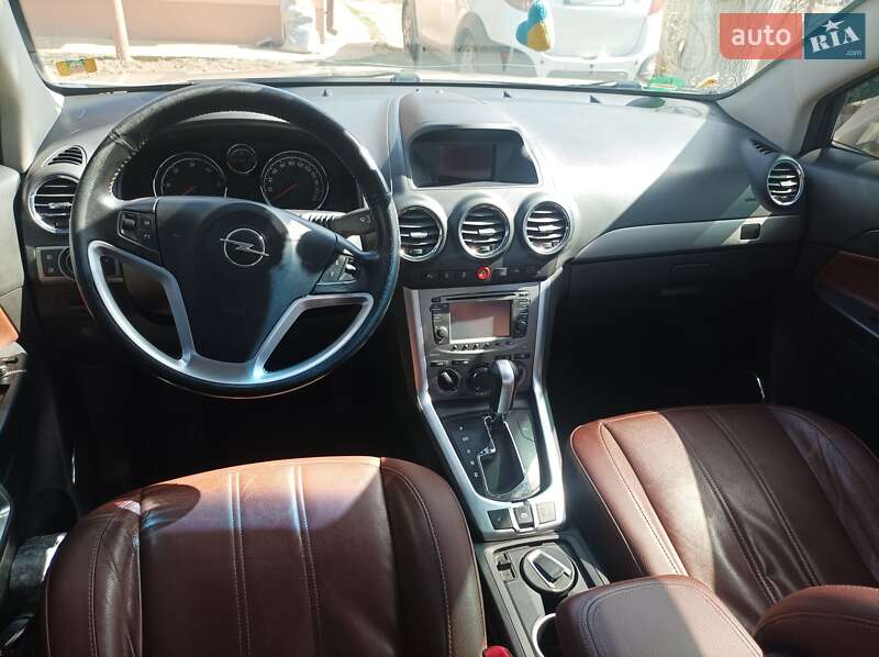 Внедорожник / Кроссовер Opel Antara 2012 в Киеве