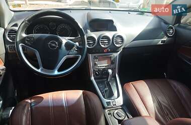 Позашляховик / Кросовер Opel Antara 2012 в 
