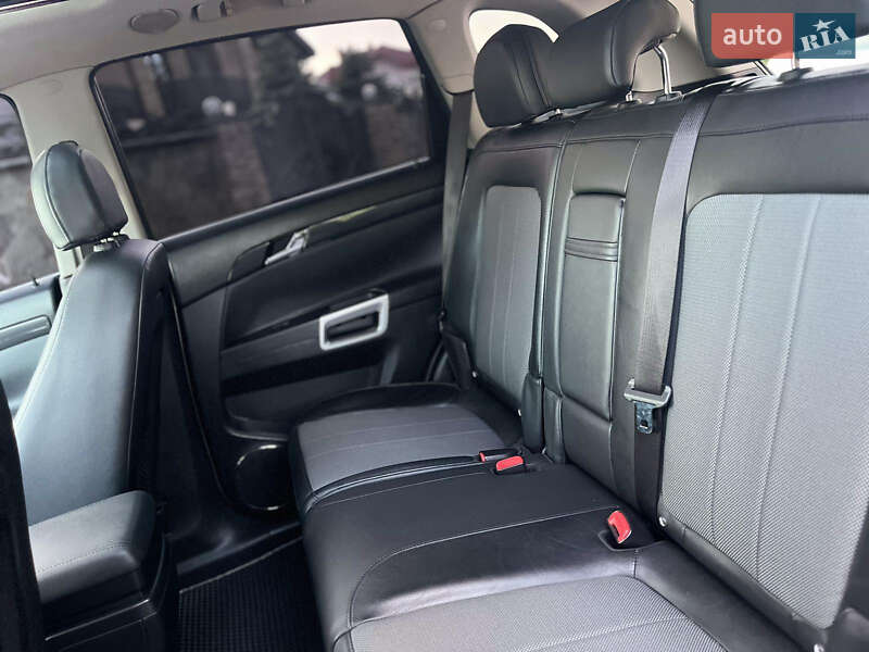 Позашляховик / Кросовер Opel Antara 2012 в Івано-Франківську