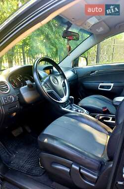 Позашляховик / Кросовер Opel Antara 2012 в 