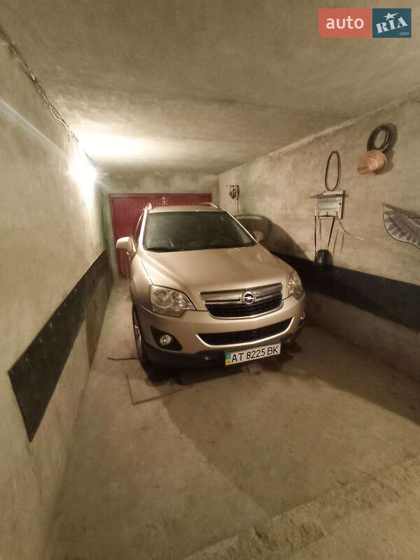Внедорожник / Кроссовер Opel Antara 2013 в Ивано-Франковске