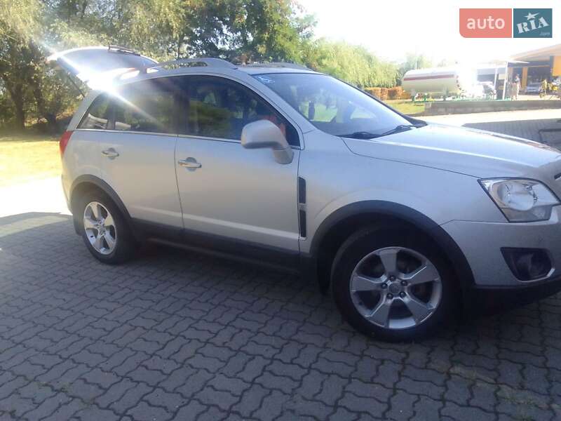 Внедорожник / Кроссовер Opel Antara 2011 в Черновцах