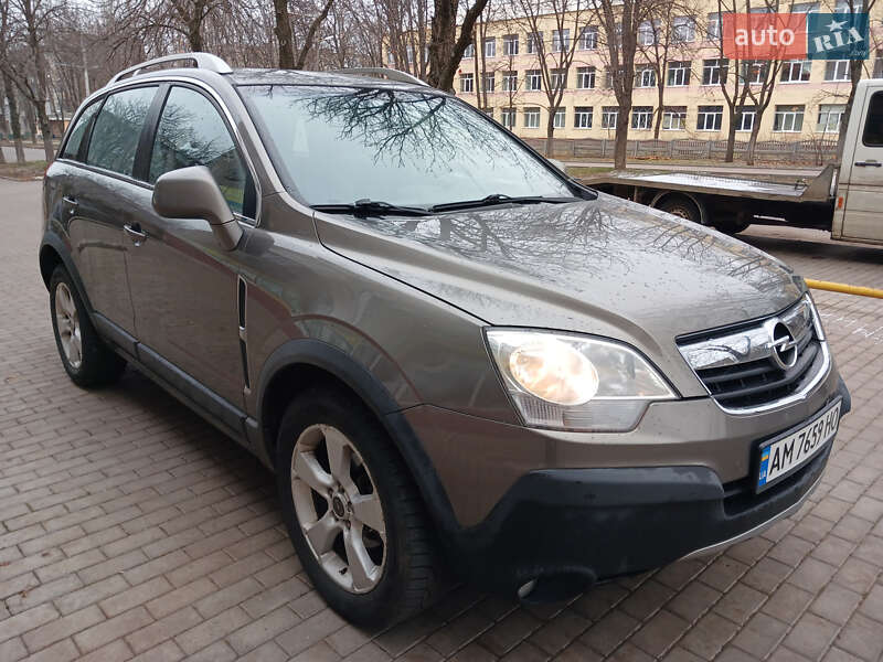 Внедорожник / Кроссовер Opel Antara 2006 в Краматорске