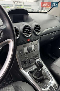 Внедорожник / Кроссовер Opel Antara 2012 в 