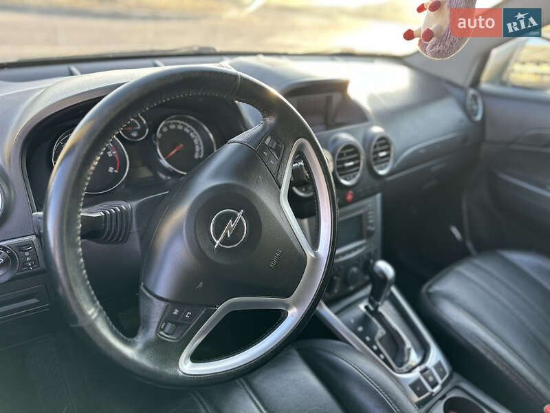 Позашляховик / Кросовер Opel Antara 2012 в Павлограді