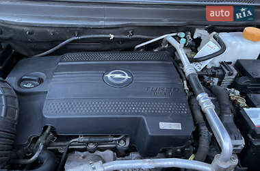 Внедорожник / Кроссовер Opel Antara 2012 в 