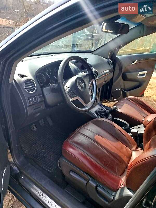 Внедорожник / Кроссовер Opel Antara 2007 в Могилев-Подольске