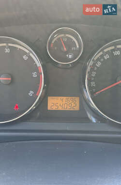 Внедорожник / Кроссовер Opel Antara 2009 в 